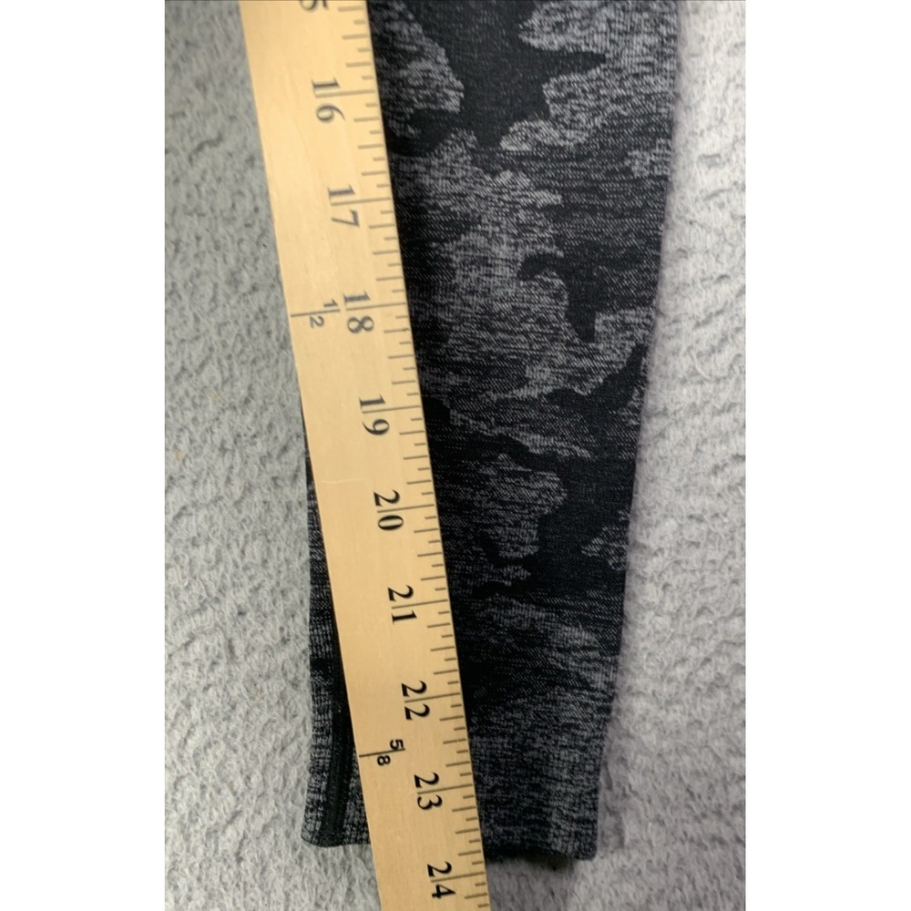 Gymshark Leggings Womens Size XSmall Gray Camo  Athletic Gym High Waisted - Picture 3 of 8